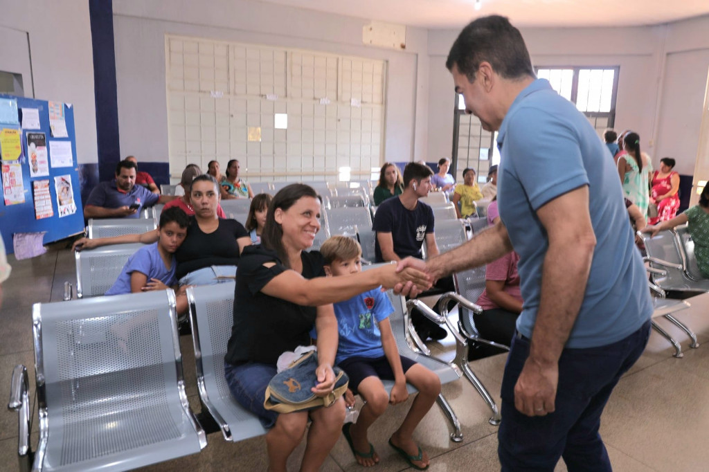  Foto: A. Frota  Prefeito ouviu demandas de pacientes da Unidade Básica de Saúde da Seleta, no jardim Flórida 