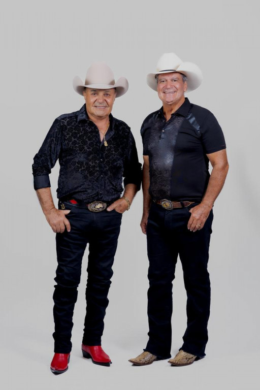  Duplas Gino & Geno e Bruninho & Davi integram a programação musical do Pé de Soja   