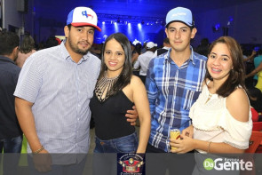 Confiram as fotos da festa "Nosso Baile" com o Grupo Eco do Pantanal