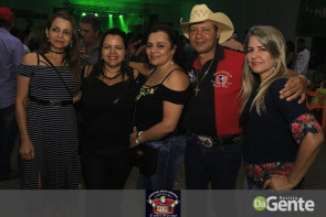 Confiram as fotos da festa "Nosso Baile" com o Grupo Eco do Pantanal