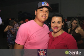 Confiram as fotos da festa "Nosso Baile" com o Grupo Eco do Pantanal