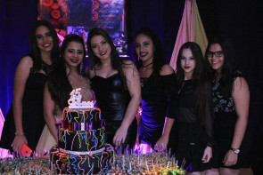 Dj por mais uma noite: Marcos Pierry foi Deejay  de debutante em Novo Horizonte do Sul.