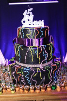 Dj por mais uma noite: Marcos Pierry foi Deejay  de debutante em Novo Horizonte do Sul.