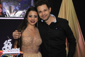 Dj por mais uma noite: Marcos Pierry foi Deejay  de debutante em Novo Horizonte do Sul.