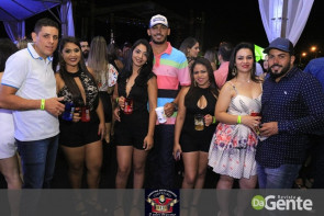 Confiram as fotos do show  Zé Neto e Cristiano e  Maiara & Maraisa