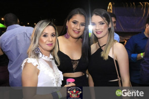 Confiram as fotos do show  Zé Neto e Cristiano e  Maiara & Maraisa