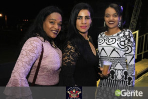 Confiram as fotos do show  Zé Neto e Cristiano e  Maiara & Maraisa