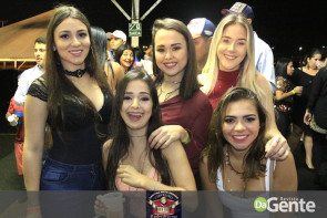 Confiram as fotos do show  Zé Neto e Cristiano e  Maiara & Maraisa