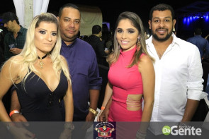 Confiram as fotos do show  Zé Neto e Cristiano e  Maiara & Maraisa