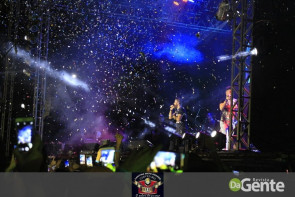 Confiram as fotos do show  Zé Neto e Cristiano e  Maiara & Maraisa