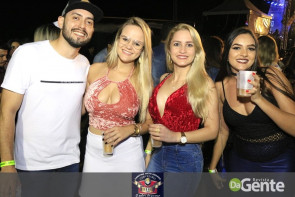 Confiram as fotos do show  Zé Neto e Cristiano e  Maiara & Maraisa