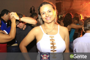 Confiram as fotos do "Baile do Chopp" com o grupo Minuano