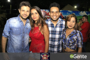 Confiram as fotos do "Baile do Chopp" com o grupo Minuano