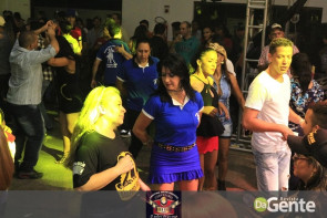 Confiram as fotos do "Baile do Chopp" com o grupo Minuano