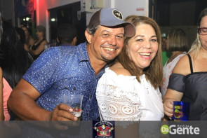 Confiram as fotos do "Baile do Chopp" com o grupo Minuano