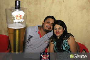 Confiram as fotos do "Baile do Chopp" com o grupo Minuano