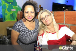 Confiram as fotos do "Baile do Chopp" com o grupo Minuano