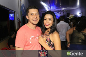 Confiram as fotos do "Baile do Chopp" com o grupo Minuano