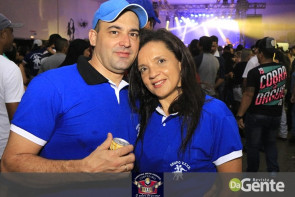 Confiram as fotos do "Baile do Chopp" com o grupo Minuano