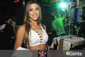 Confiram as fotos do "Baile do Chopp" com o grupo Minuano