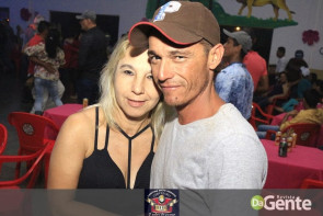 Confiram as fotos do 2° Baile do outubro Rosa