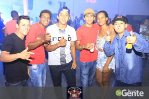 Confiram as fotos do 2° Baile do outubro Rosa