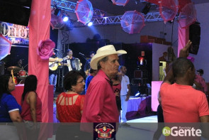 Confiram as fotos do 2° Baile do outubro Rosa