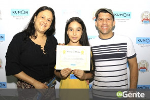 Kumon, Unidade Donomae Centro realiza diplomação e comemora seus 10 anos