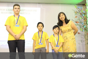 Kumon, Unidade Donomae Centro realiza diplomação e comemora seus 10 anos