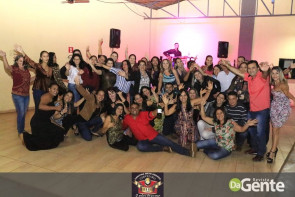 Confraternização: Professores se reunem e comemoram o dia do funcionário público