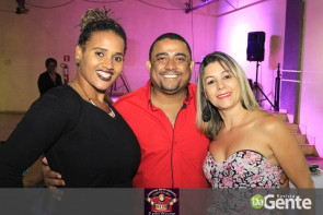 Confraternização: Professores se reunem e comemoram o dia do funcionário público