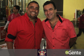 Confraternização: Professores se reunem e comemoram o dia do funcionário público