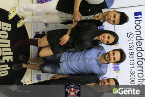 Confiram as fotos do show da banda Bonde do Forró