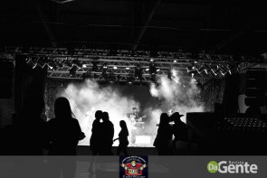 Confiram as fotos do show da banda Bonde do Forró