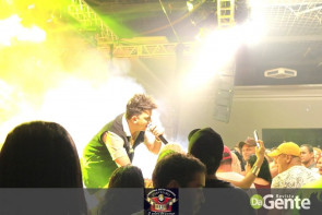 Confiram as fotos do show da banda Bonde do Forró