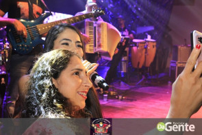 Confiram as fotos do show da banda Bonde do Forró