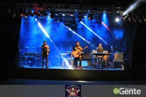 Confiram as fotos do show da banda Bonde do Forró