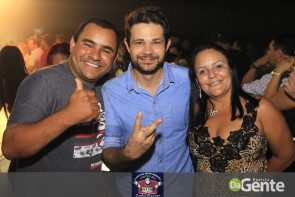 Confiram as fotos do show da banda Bonde do Forró