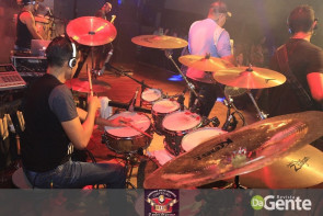 Confiram as fotos do show da banda Bonde do Forró