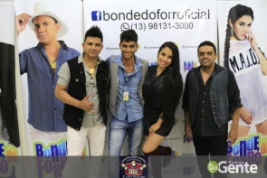 Confiram as fotos do show da banda Bonde do Forró