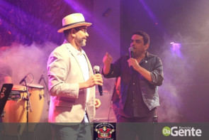 Confiram as fotos do show da banda Bonde do Forró