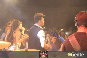 Confiram as fotos do show da banda Bonde do Forró