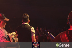 Confiram as fotos do show da banda Bonde do Forró