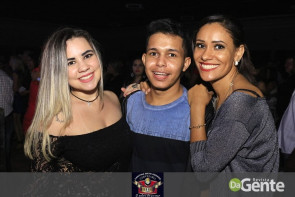 Confiram as fotos do show da banda Bonde do Forró