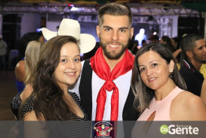 Confiram as fotos do Show Baile com Tchê Barbaridade