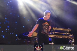 Confiram as fotos "Deu Branco" com Jota Quest