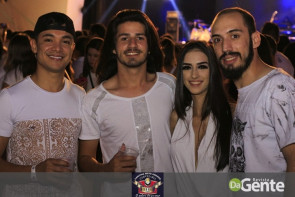 Confiram as fotos "Deu Branco" com Jota Quest