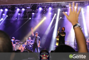 Confiram as fotos "Deu Branco" com Jota Quest