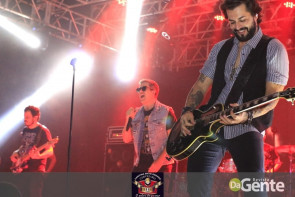 Confiram as fotos "Deu Branco" com Jota Quest