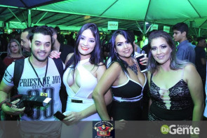 Confiram as fotos do show do Gustavo Lima